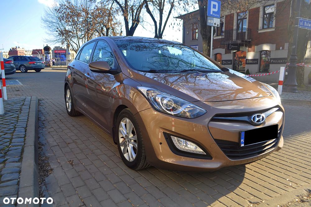 Hyundai i30 blue 1.6 CRDi YES Gold - 3