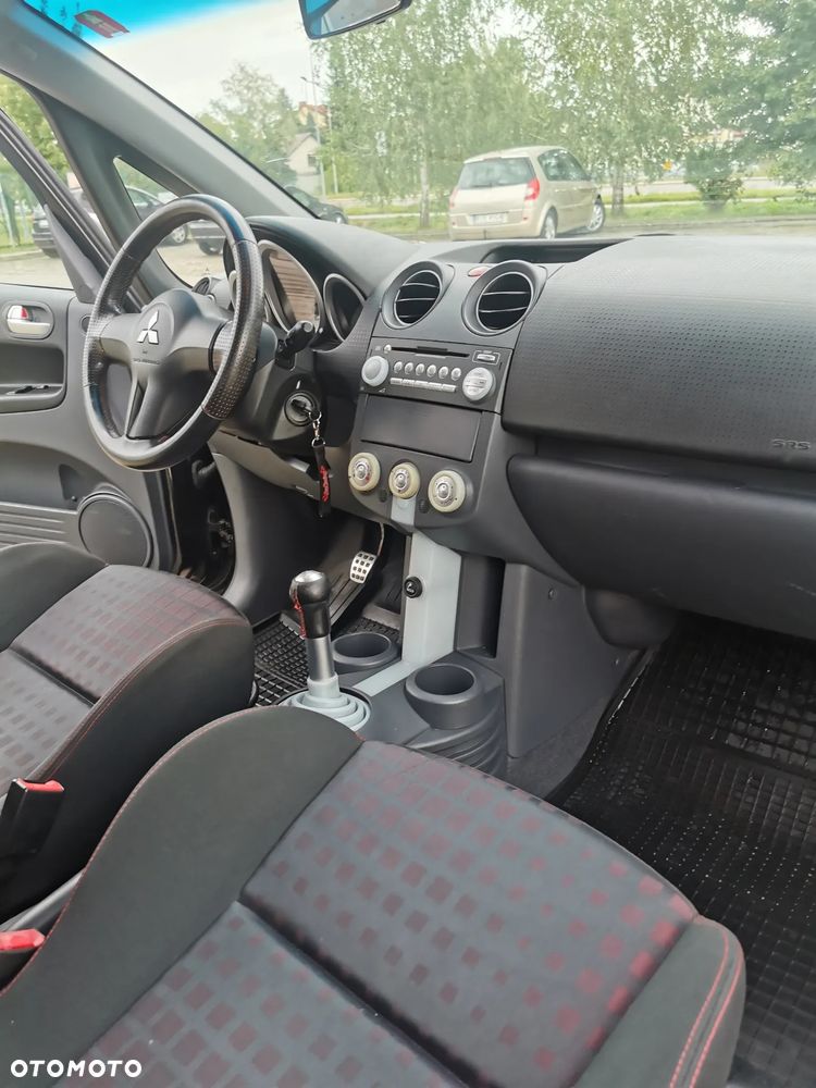 Mitsubishi Colt - 19