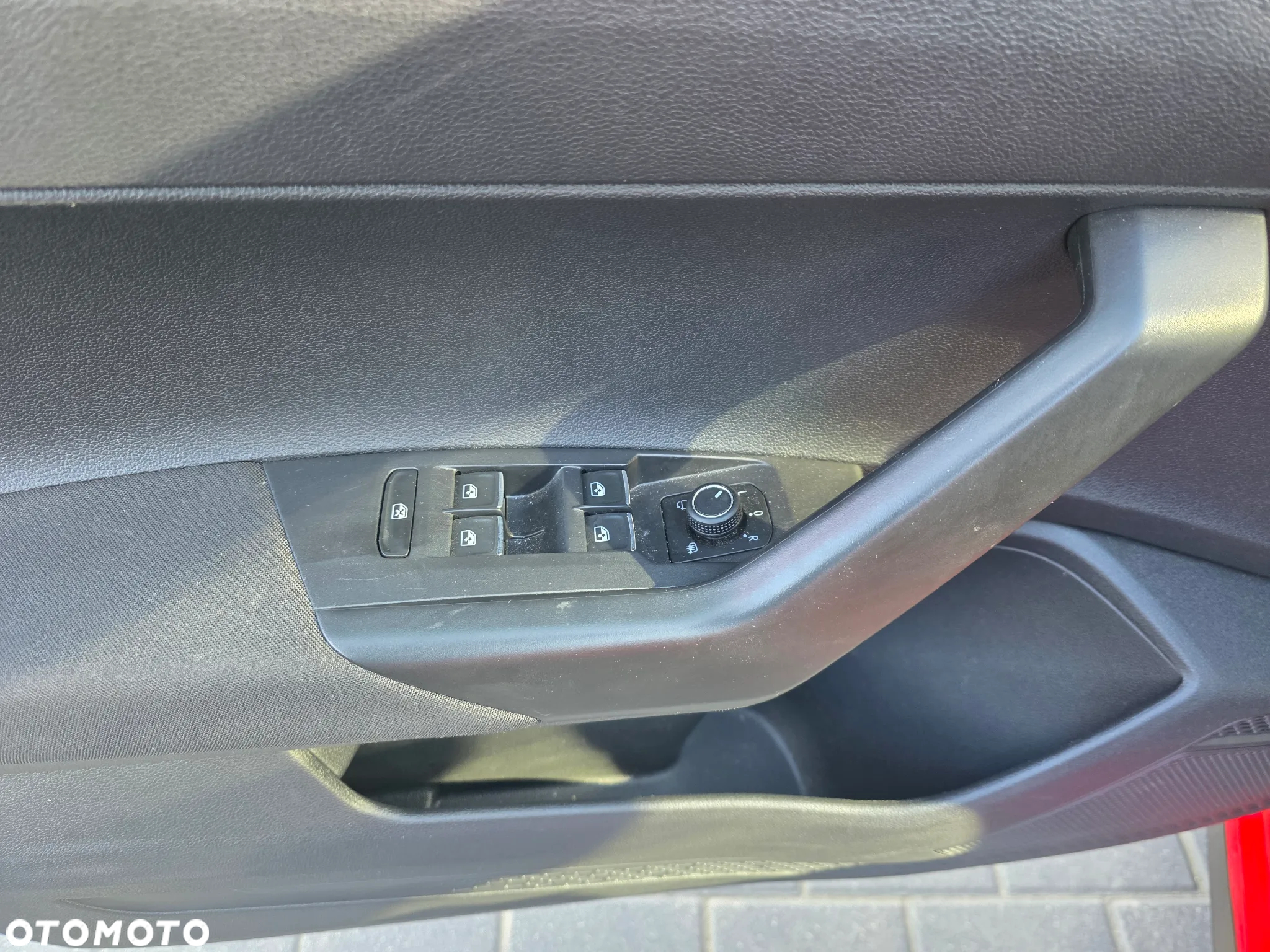 Volkswagen Polo 2.0 TSI OPF DSG GTI - 16