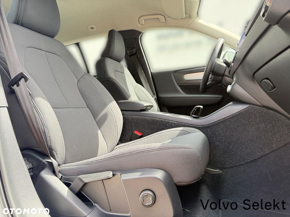 Volvo XC 40 - 24