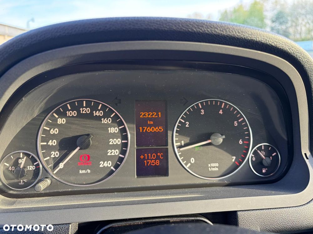 Mercedes-Benz Klasa A 160 BlueEFFICIENCY Avantgarde - 20