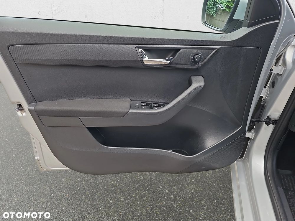 Skoda Fabia 1.0 TSI Ambition - 11