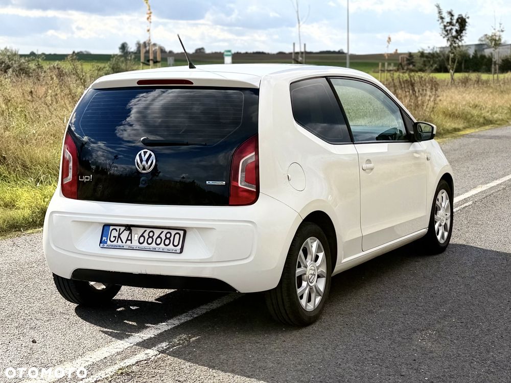 Volkswagen Up 2012 photo 5