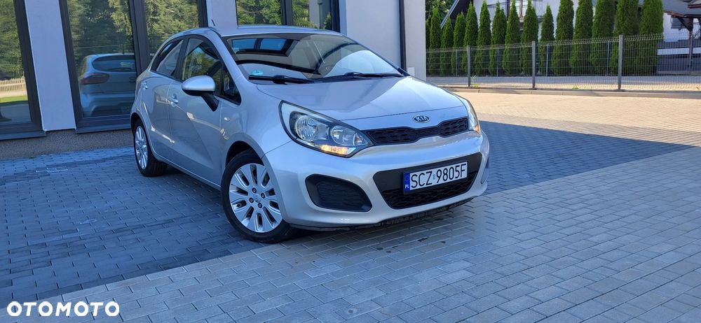 Kia Rio 1.2 Attract - 1