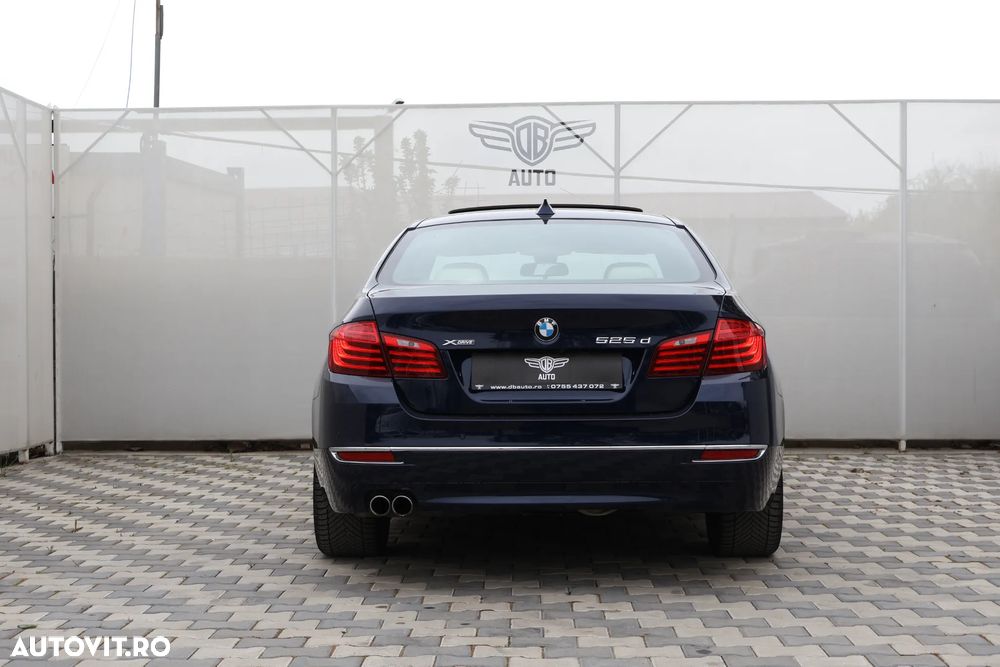 BMW Seria 5 525d xDrive Aut. Luxury Line - 4