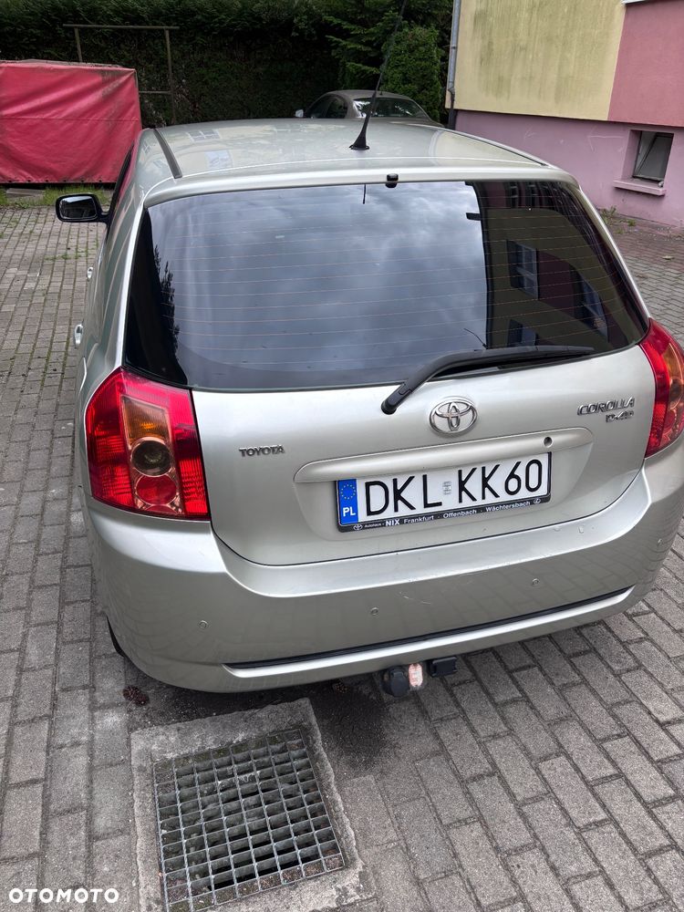 Toyota Corolla 2.0 D-4D Sol - 4