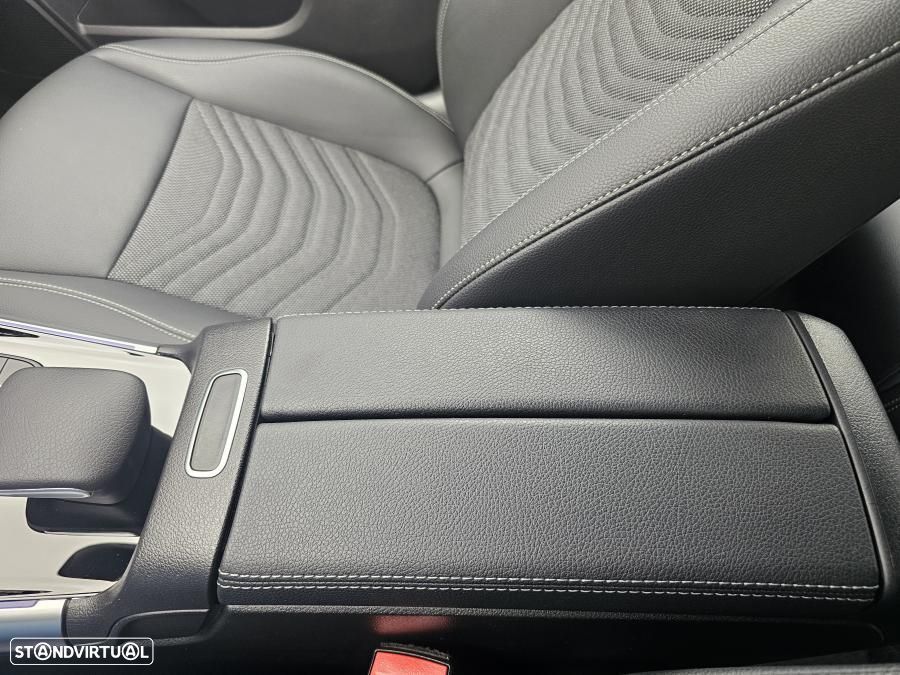 Mercedes-Benz EQA 250+ Progressive - 28