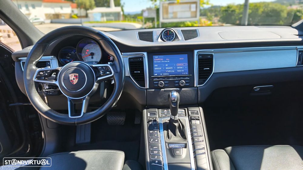 Porsche Macan S - 16
