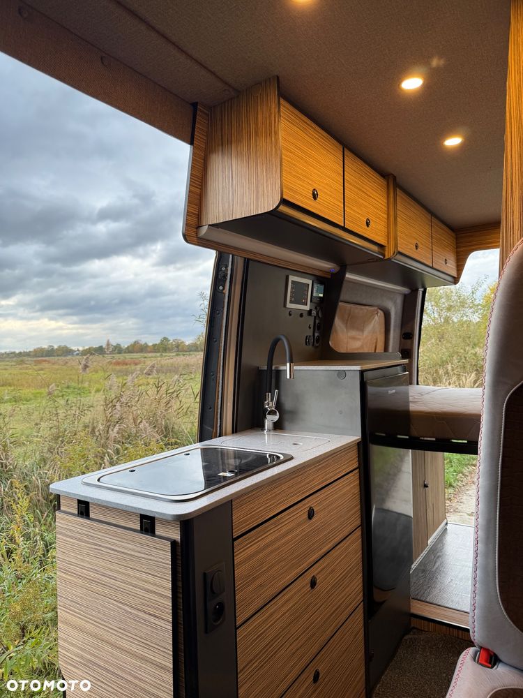 Mercedes-Benz Sprinter - 21