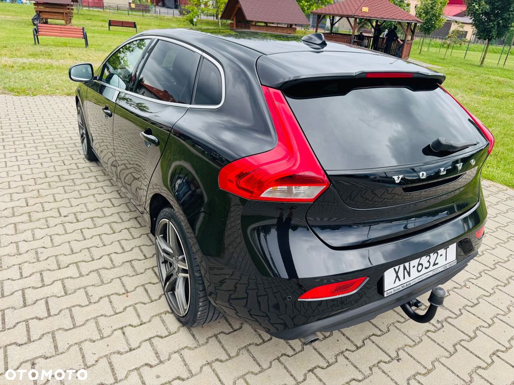 Volvo V40 D4 Momentum - 10