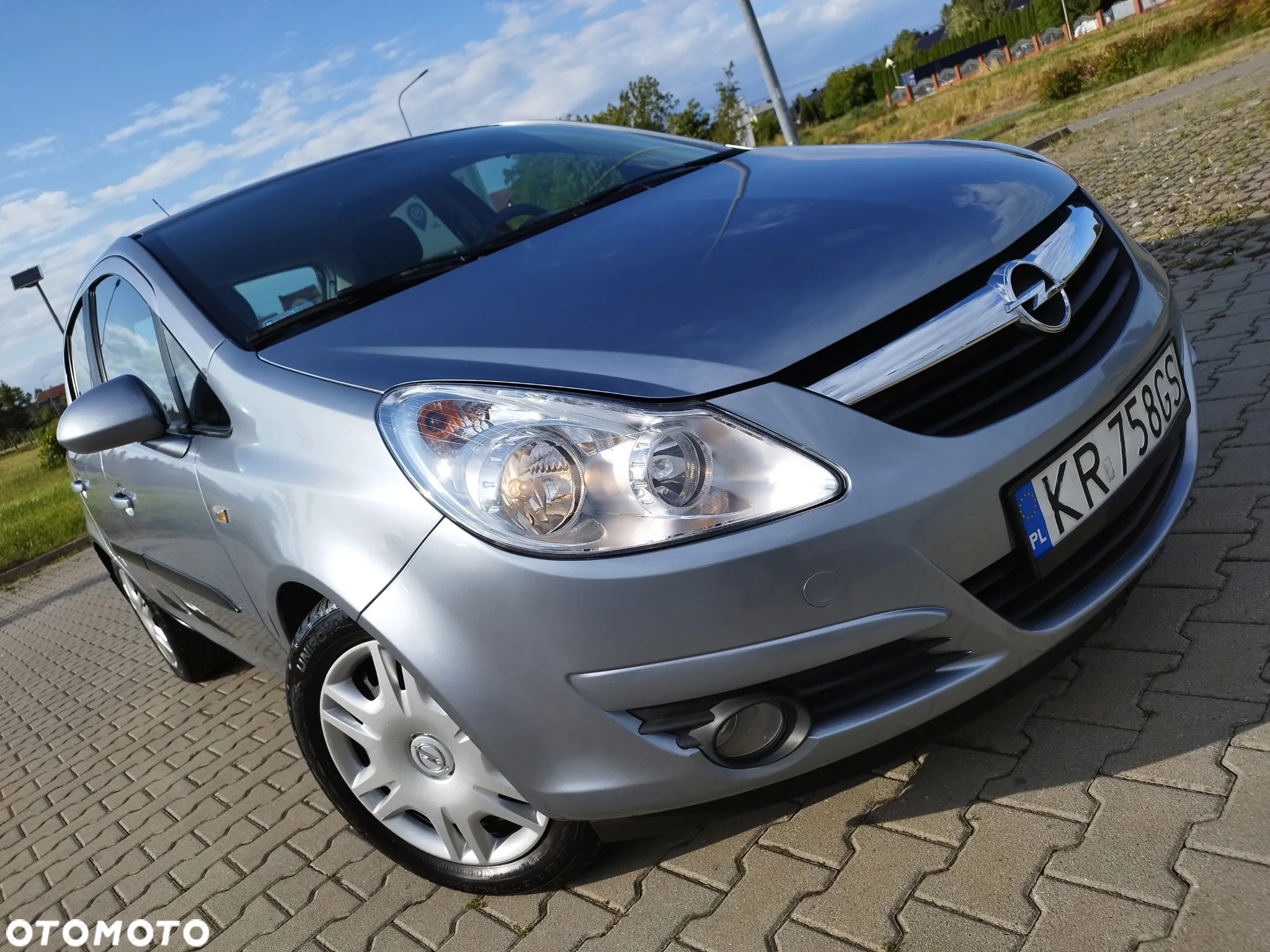 Opel Corsa 1.2 16V Cosmo - 3