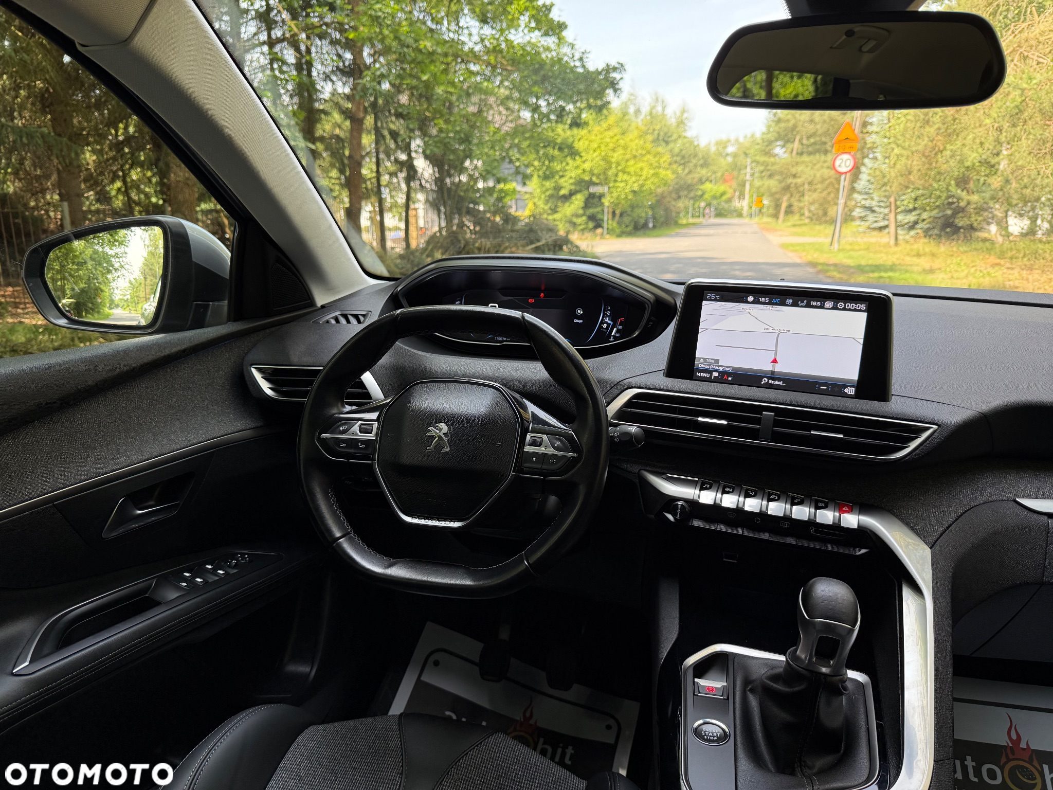 Peugeot 3008 1.5 BlueHDi Allure S&S - 32