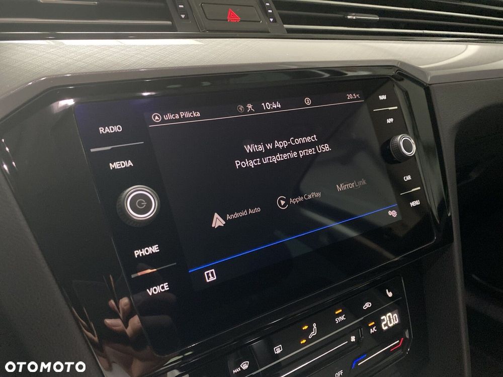 Volkswagen Passat - 16