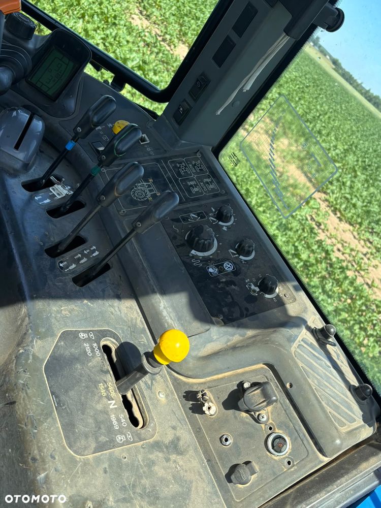 New Holland TM 140 - 3