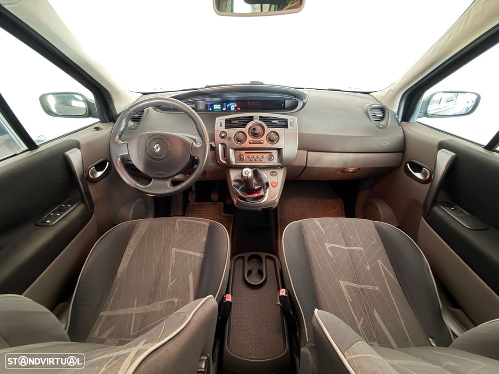 Renault Mégane Scénic - 15