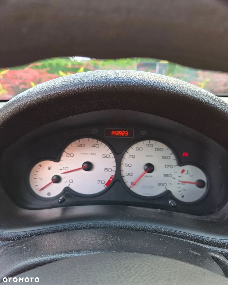 Peugeot 206 1.1 Color-Line - 11