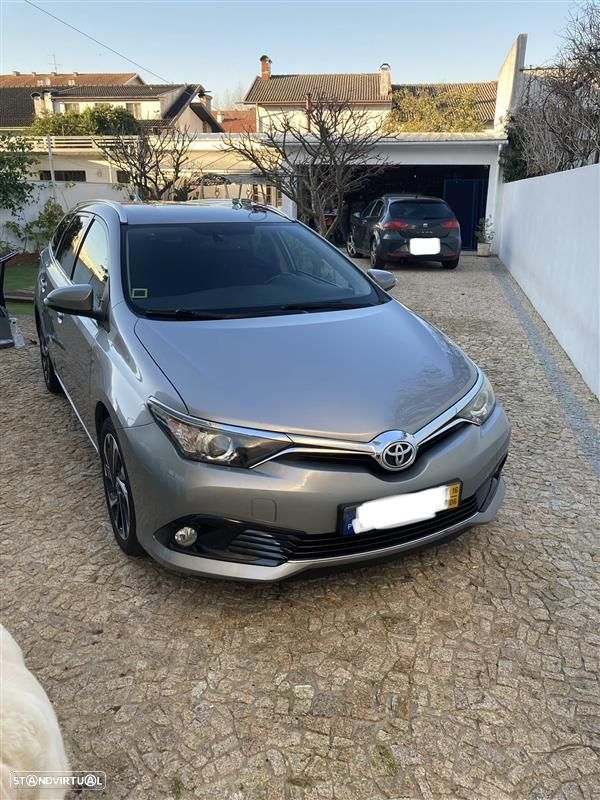 Toyota Auris Touring Sports 1.6 D-4D Comfort+P.Sport - 1