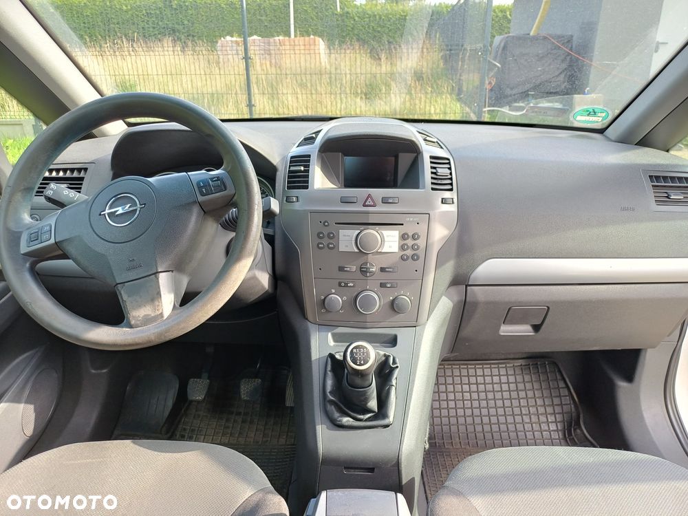 Opel Zafira - 4