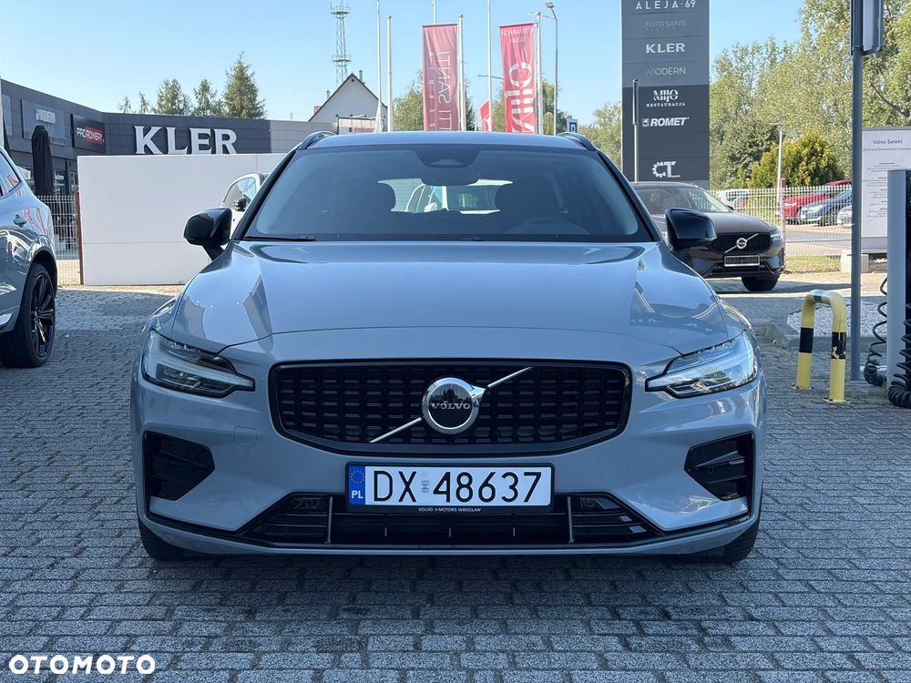 Volvo V60 B4 B Plus Dark - 3