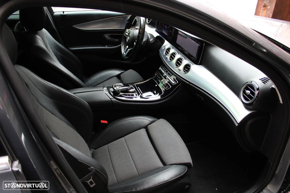 Mercedes-Benz E 300 de Exclusive Line - 30