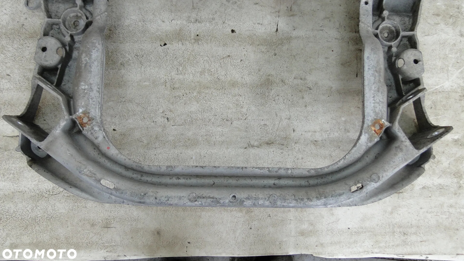 MERCEDES S-KLASA W220 ŁAWA SANKI KOŁYSKA WÓZEK BELKA SILNIKA 5.0 V8 - 8