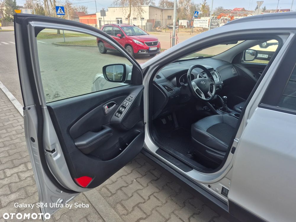 Hyundai ix35 1.7 CRDi Premium 2WD - 11