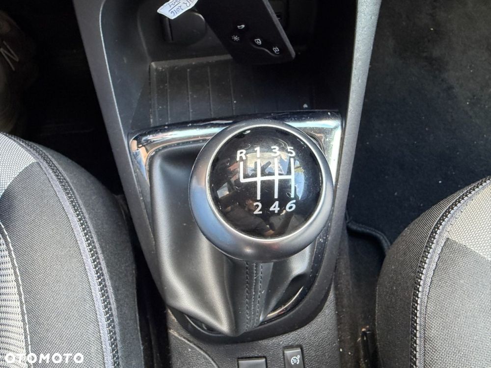 Renault Captur 1.2 Energy TCe Intens - 19