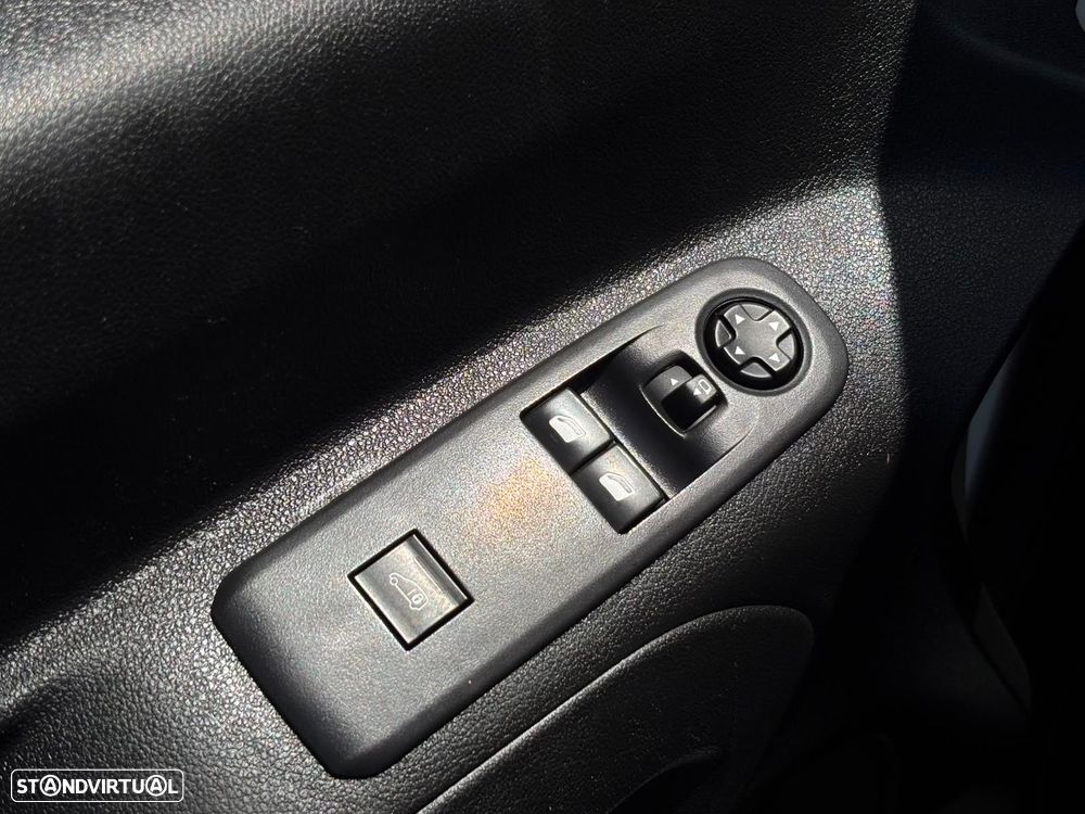Peugeot Partner Outro - 16