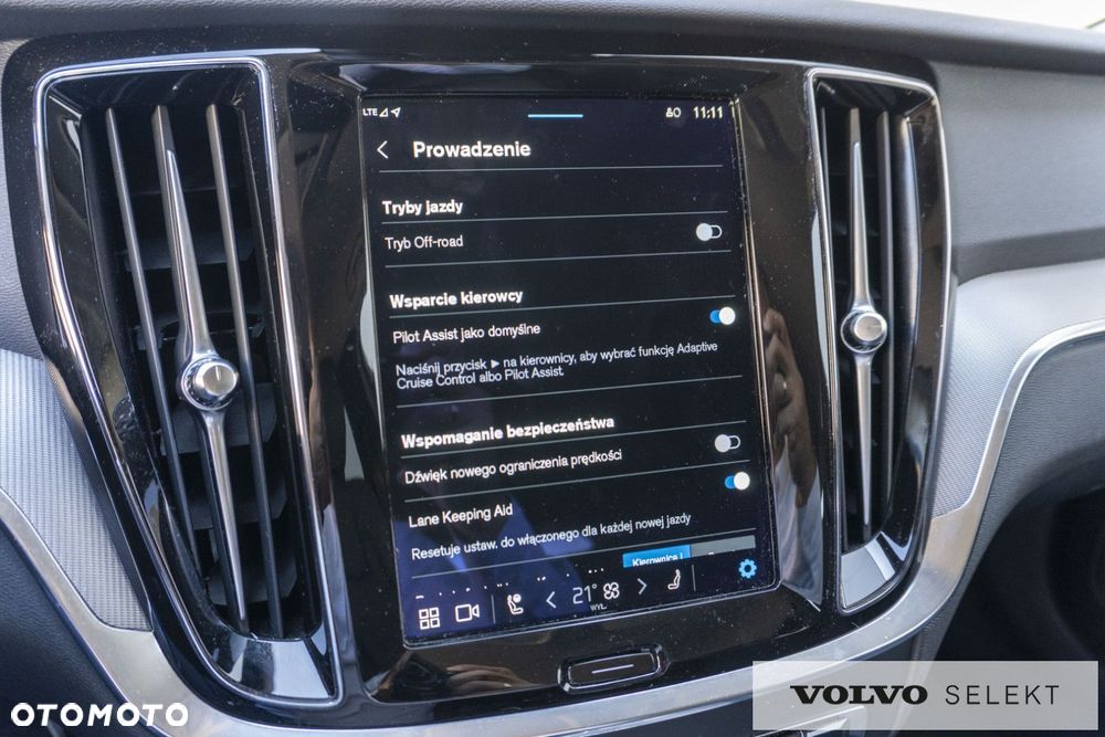 Volvo V60 Cross Country - 18