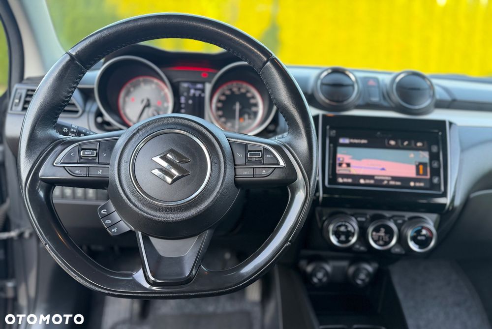 Suzuki Swift 1.0 T Premium Plus - 35