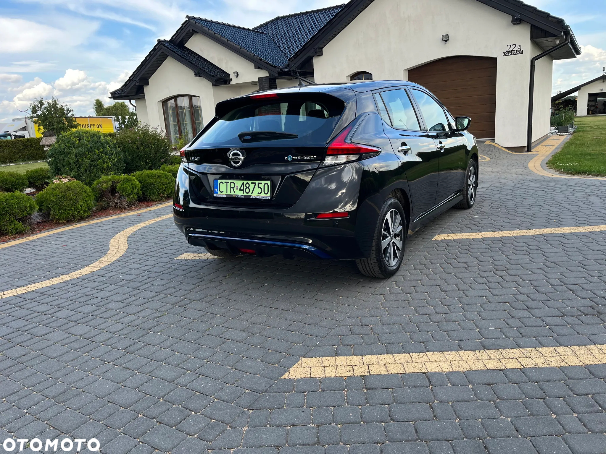 Nissan Leaf - 8