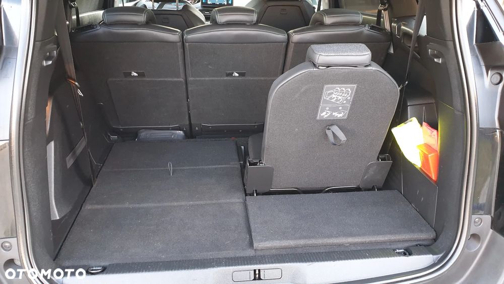 Peugeot 5008 - 16