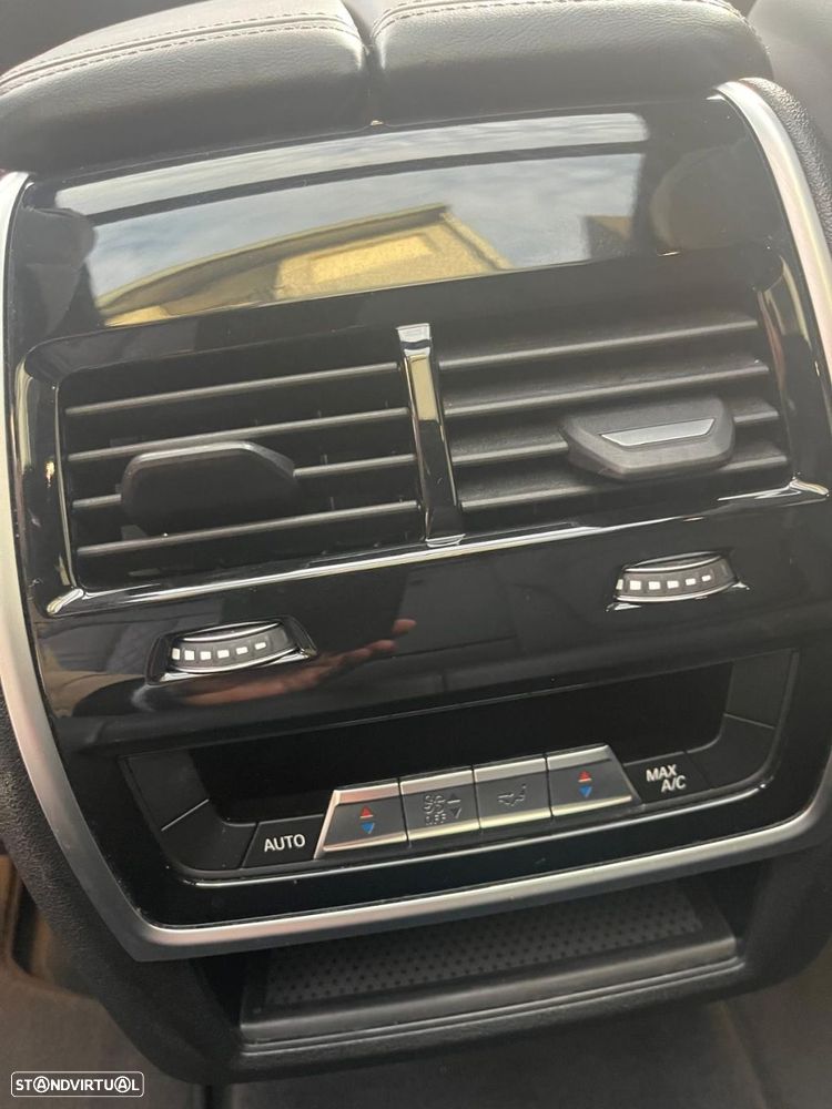 BMW X5 30 d xDrive Pack M - 37