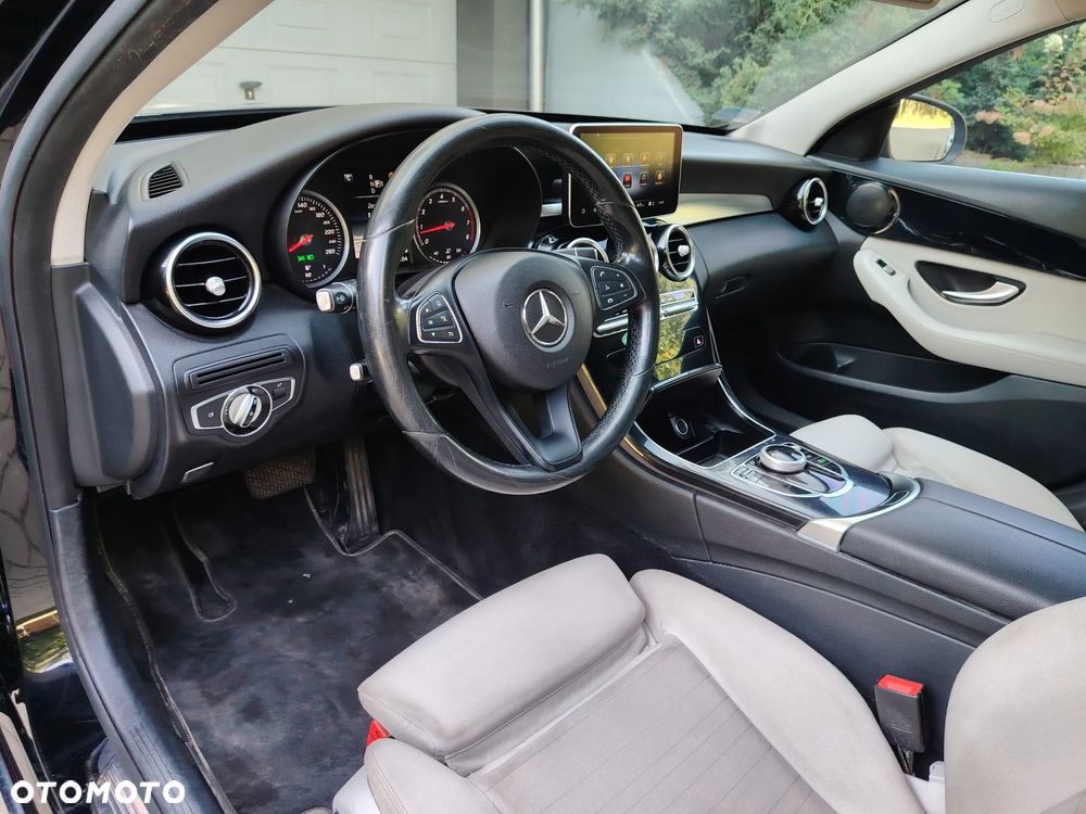 Mercedes-Benz Klasa C 180 7G-TRONIC - 9