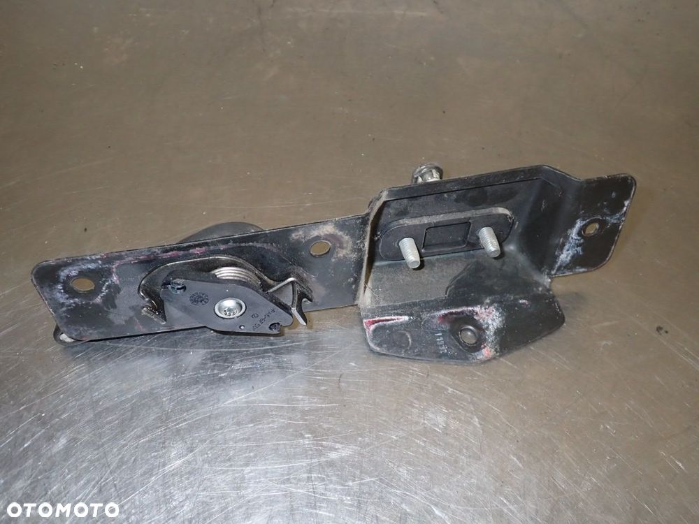KLAMKA PRAWA TYLNA WEWNĘTRZNA SKRZYDŁA PRAWEGO RENAULT TRAFIC II 1.9 8200006260 - 2