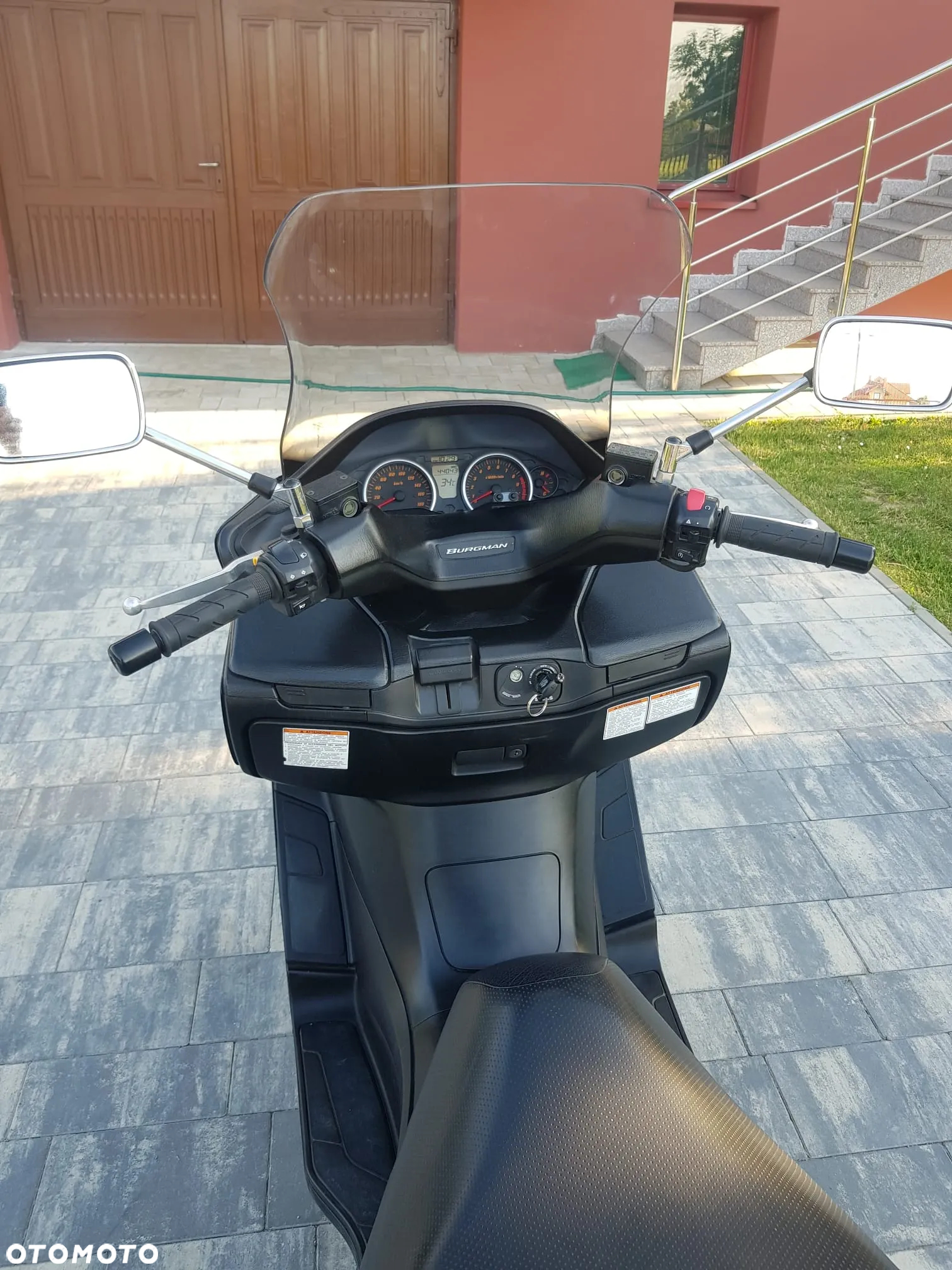 Suzuki Burgman - 7