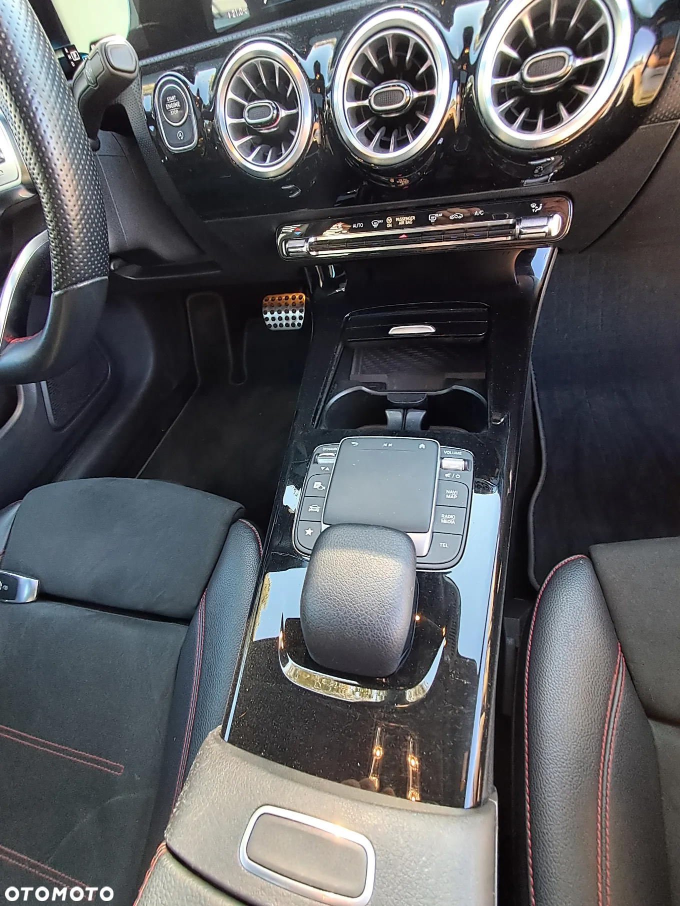 Mercedes-Benz CLA - 18