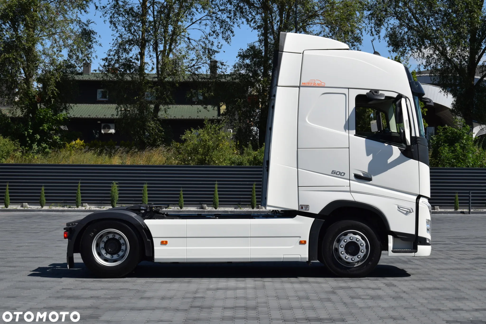 Volvo FH500 / EURO 6 / NOWY MODEL / KLIMATYZACJA POSTOJOWA / ACC / LEDY / 2 ZBIORNIKI / FULL SPILERY / 2023 / NISKI PRZEBIEG / SERWISOWANY / SPROWADZONY - 4