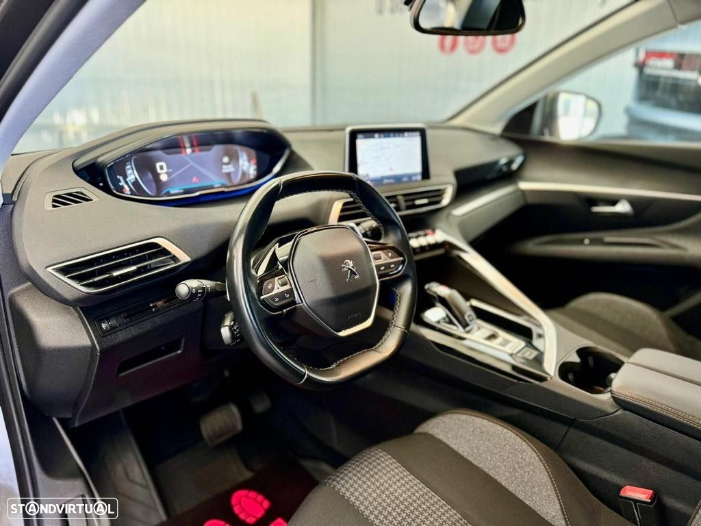 Peugeot 3008 1.5 BlueHDi Allure EAT8 - 17
