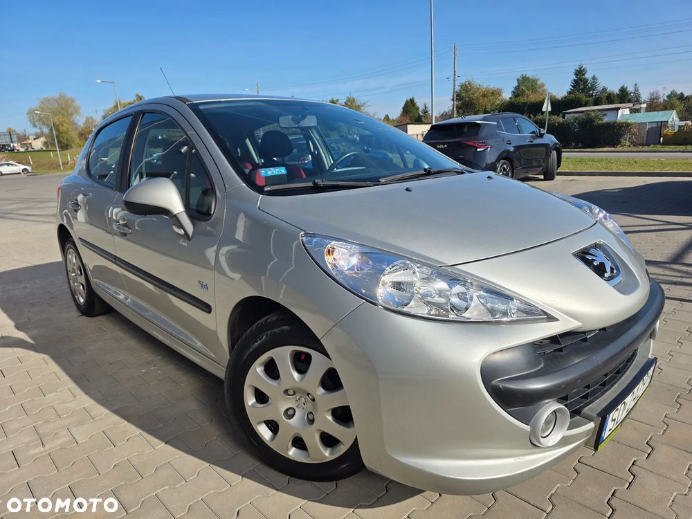Peugeot 207 - 21