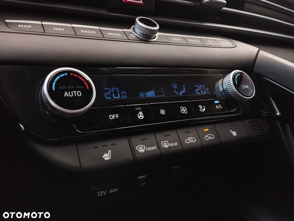 Hyundai Elantra 1.6 Executive CVT - 10