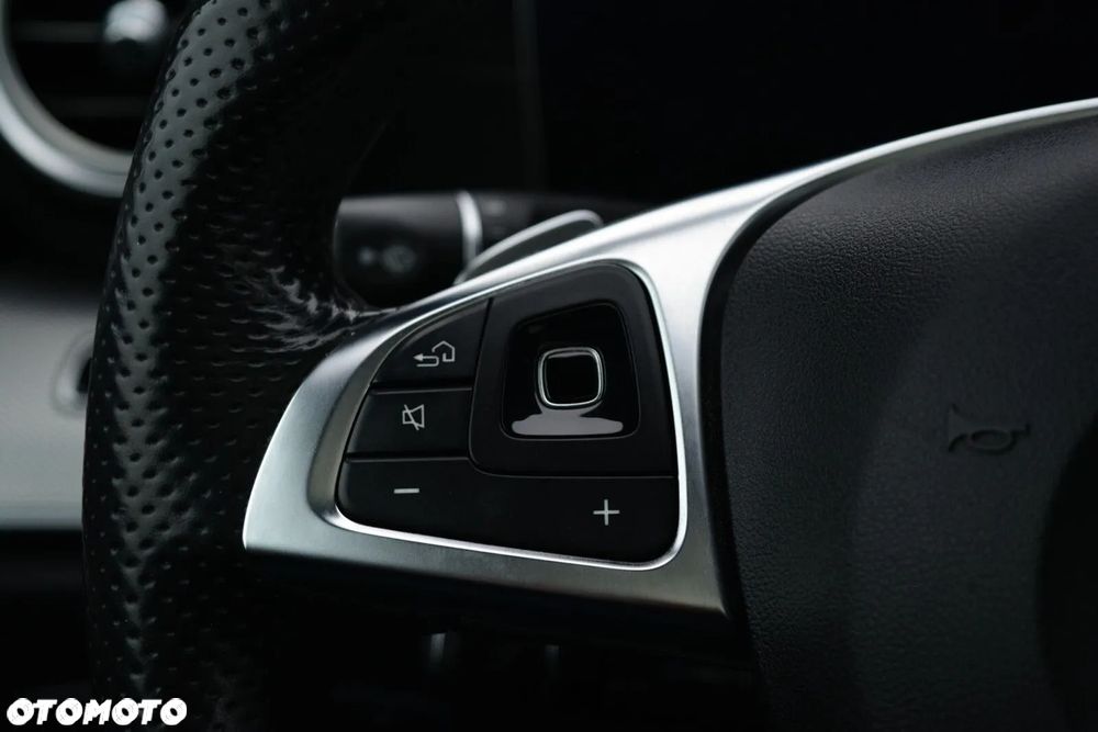 Mercedes-Benz Klasa E 43 AMG 4-Matic - 14