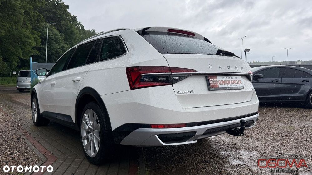 Skoda Superb 2.0 TDI SCR 4x4 Style DSG - 11