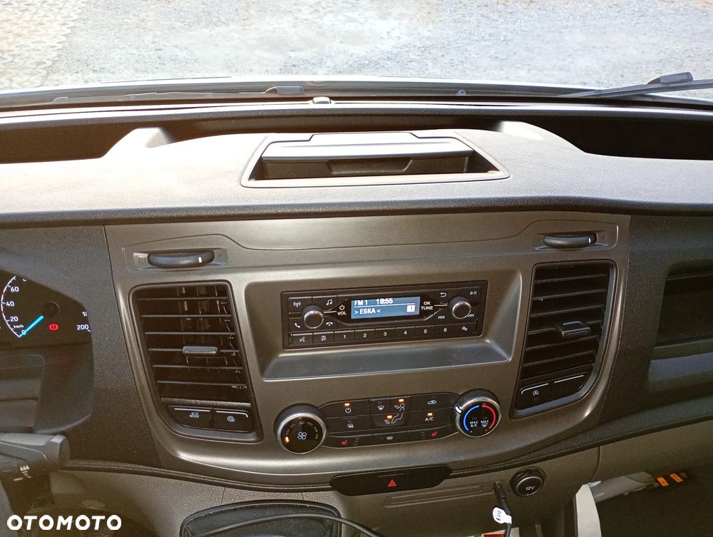 Ford Transit - 10