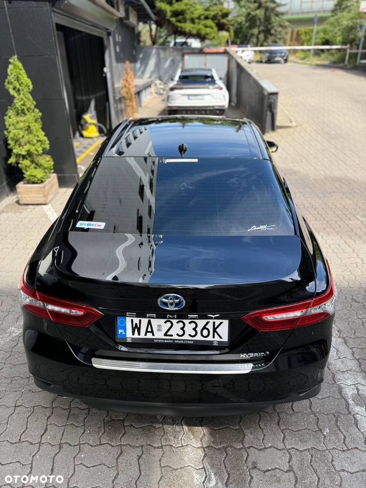 Toyota Camry Executive - 8