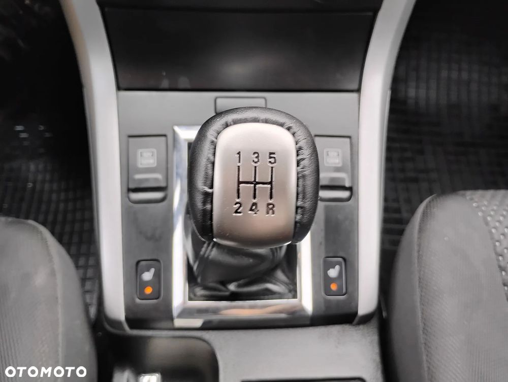 Suzuki Grand Vitara 1.9 DDiS Comfort + DPF Family - 20
