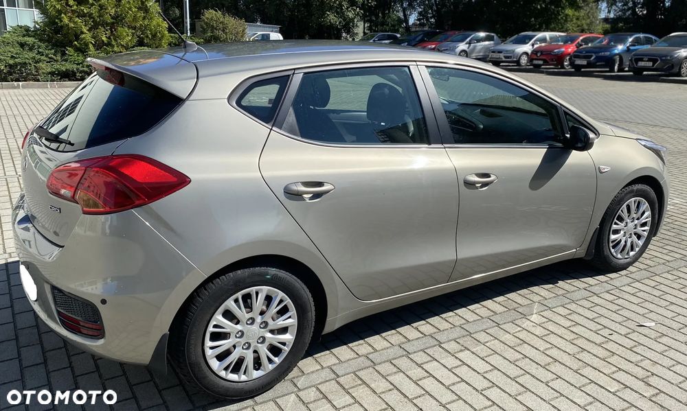 Kia Ceed Cee'd 1.6 CRDi L DCT - 6