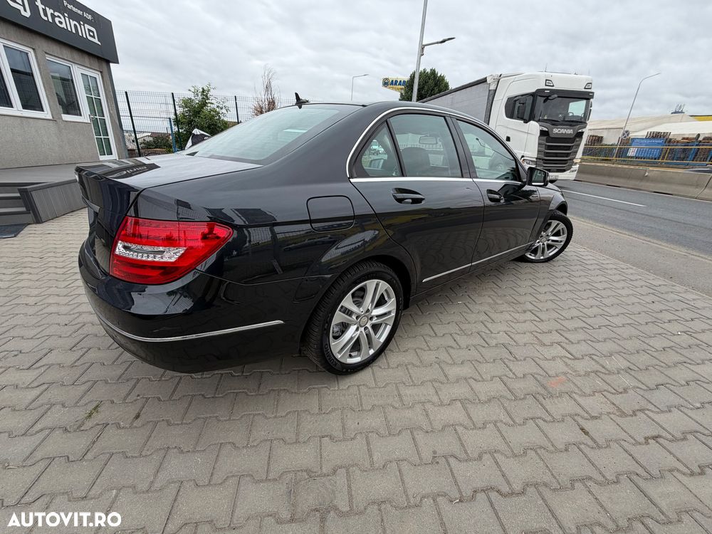 Mercedes-Benz C - 3