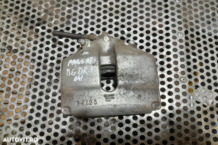 Etrier fata dreapta Volkswagen VW Passat B6 [2005 - 2010] Sedan 4-usi - 1