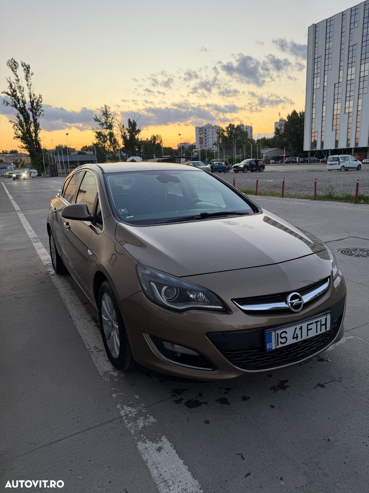 Opel Astra 1.7 CDTI ECOTEC Cosmo - 2